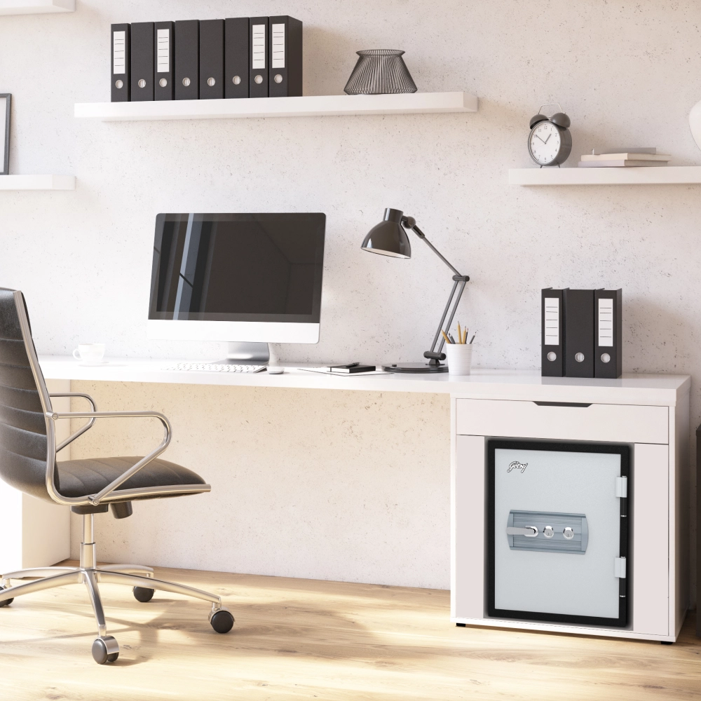 Godrej Safire 40L (keylock) thumbnail 2